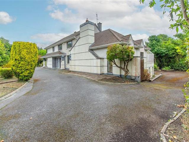 Detached House for sale in Salthill, Gaillimh