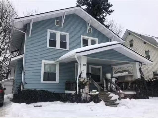 House for rent in Akron