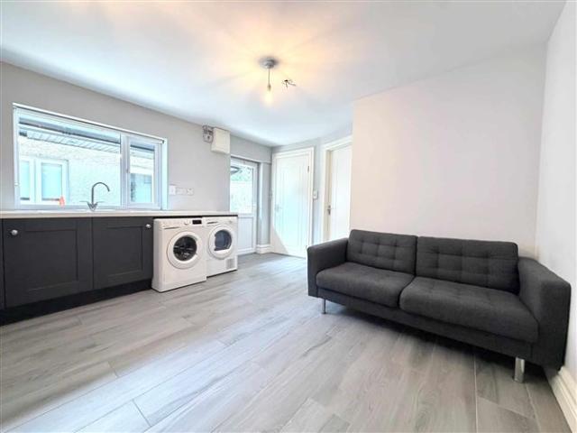 Apartment to rent in Bluebell, North Tipperary
