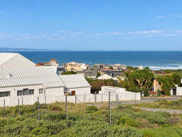 Property for sale in Cape St Francis, Eastern Cape