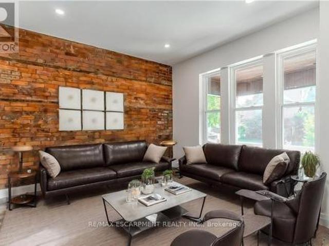 House for rent in Ancaster, Ontario