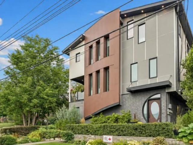Townhouse for sale in Northwest, Alberta
