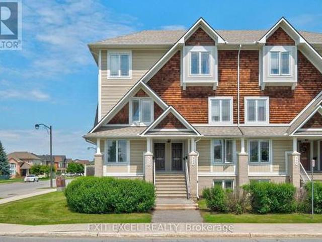 Townhouse for sale in Avalon, Ottawa