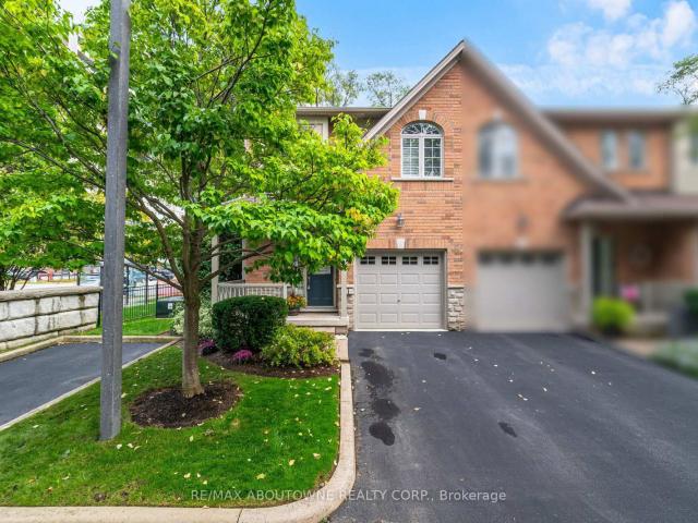 Condo for sale in Burlington, Ontario