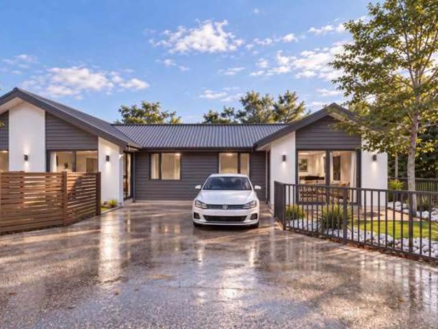 Townhouse for sale in Fairview Downs, Hamilton City