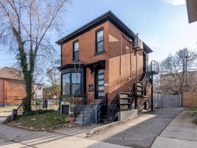 Duplex for rent in Ancaster, Ontario