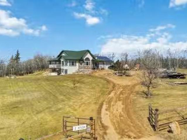 House for sale in Alberta