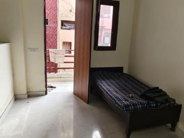 Property for rent in Deri