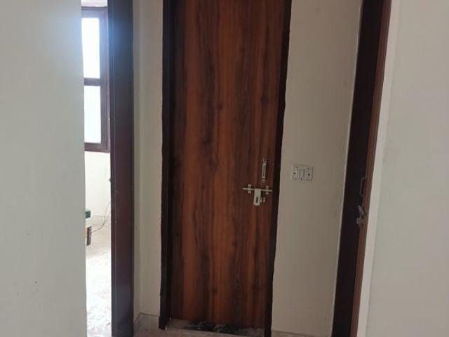 Property for rent in Deri