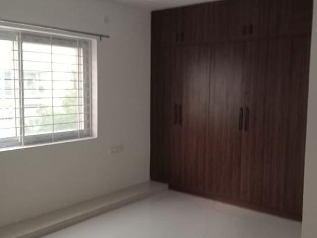 Property for rent in Deri