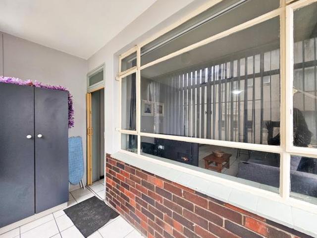 Apartment for sale in Seaview, Kwazulu-natal