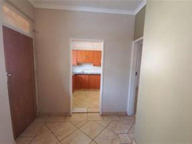 Apartment for rent in Waterkloof, Gauteng