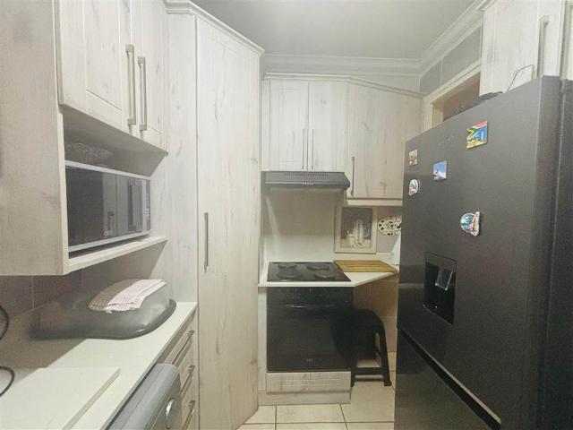Apartment for sale in Seaview, Kwazulu-natal