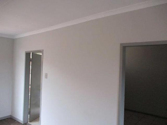 Apartment for rent in Waterkloof, Gauteng