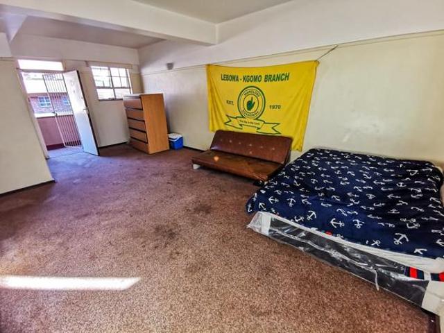 Apartment for sale in Dr Kenneth Kaunda, North West