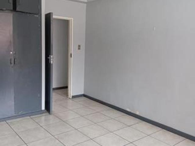 Apartment for rent in Waterkloof, Gauteng