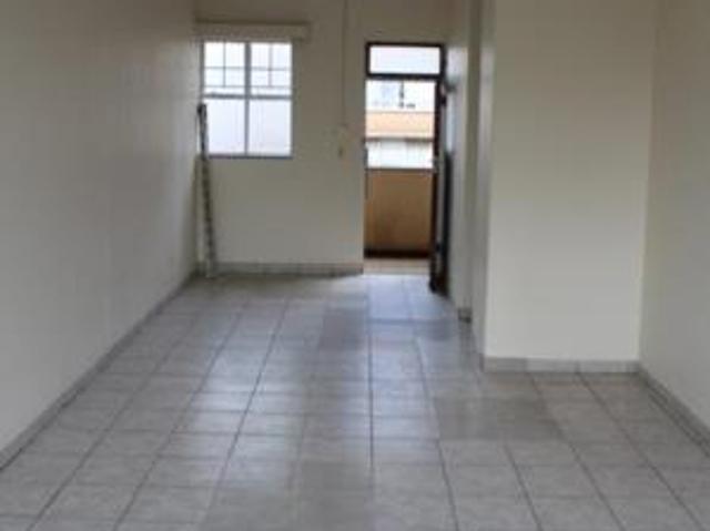Flat for rent in Waterkloof, Gauteng