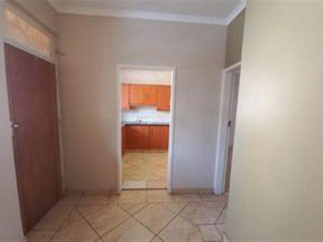 Apartment for rent in Waterkloof, Gauteng