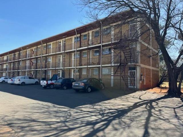 Flat for rent in Ekurhuleni, Gauteng