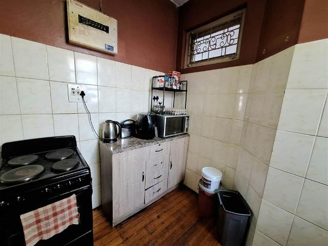 Flat for sale in Seaview, Kwazulu-natal