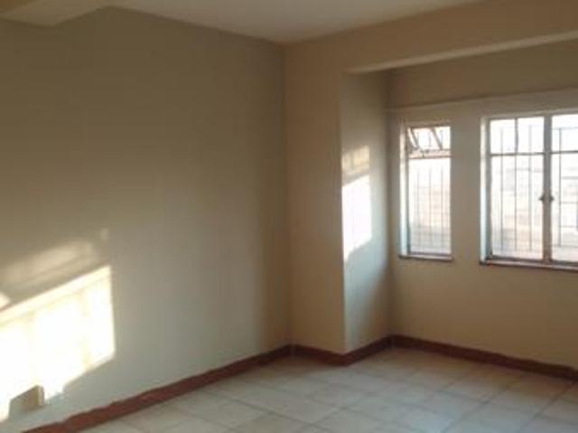 Flat for rent in Waterkloof, Gauteng