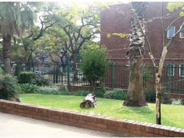 Flat for rent in Waterkloof, Gauteng