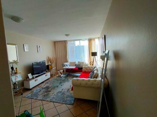 Flat for sale in Johannesburg