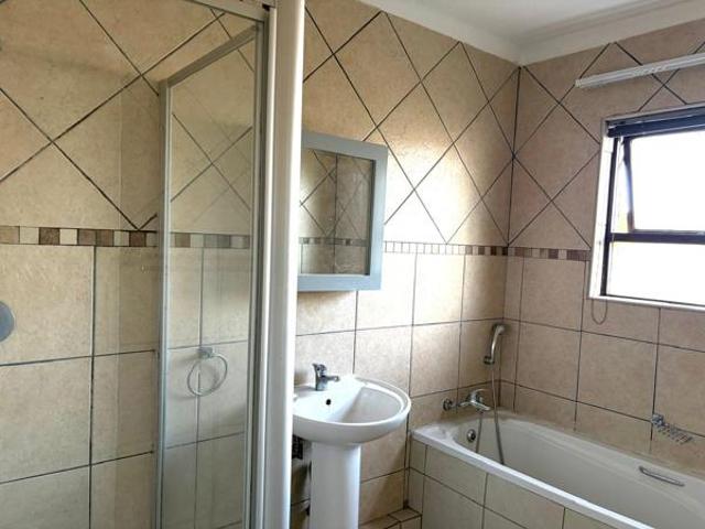 House for sale in Sasolburg, Metsimaholo Local Municipality