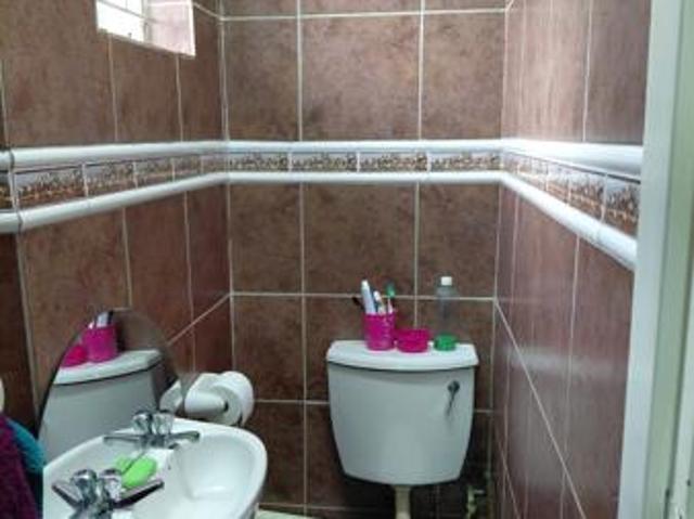 House for rent in North West