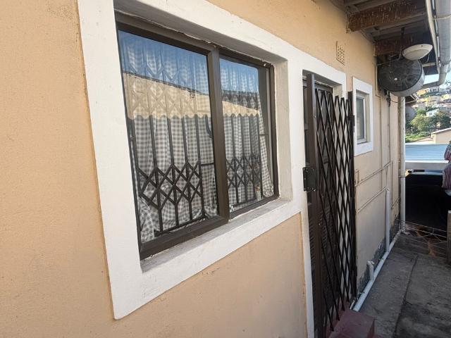 House for rent in Chatsworth, Kwazulu-natal