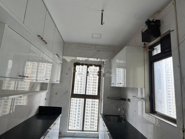 Flat for rent in Kolshet, Thane