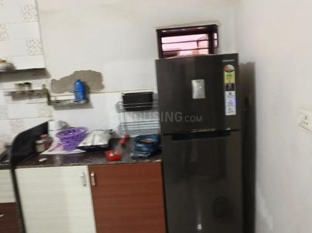 Flat for rent in Sarkhej, Gujarat