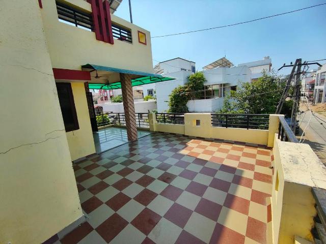 Duplex for rent in Vadodara, Gujarat