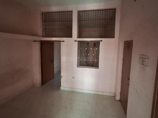 Flat for rent in Erora, Damoh