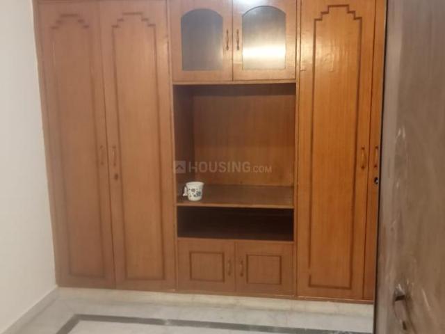 Flat for rent in Deri