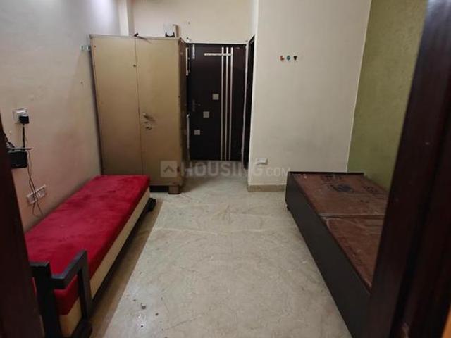 Flat for rent in Anand Parbat, Delhi