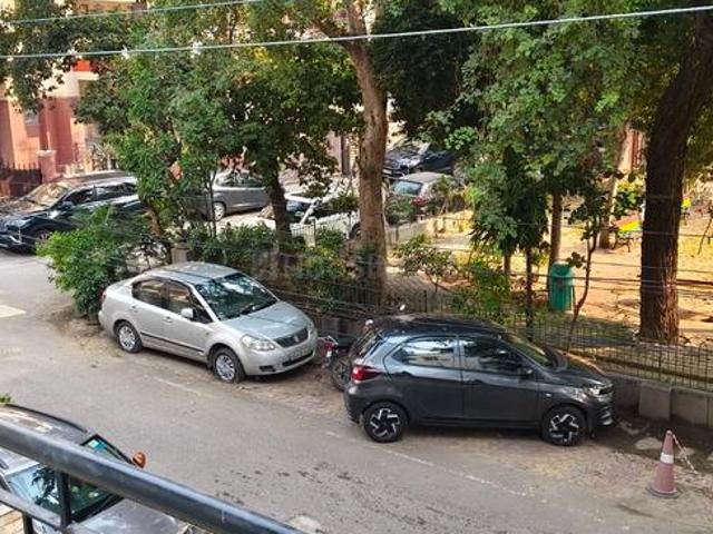 Flat for rent in Deri