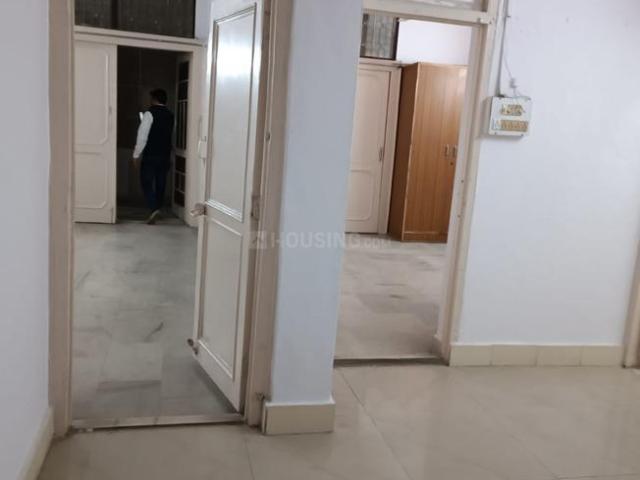 Flat for rent in South Delhi, Deri