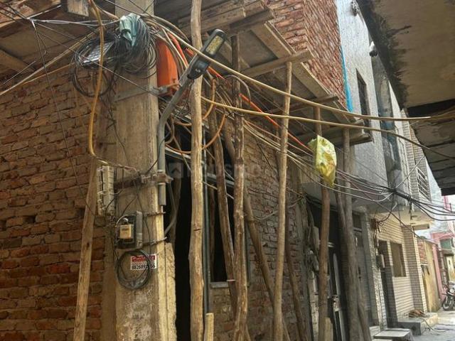 House for sale in West Delhi, Deri