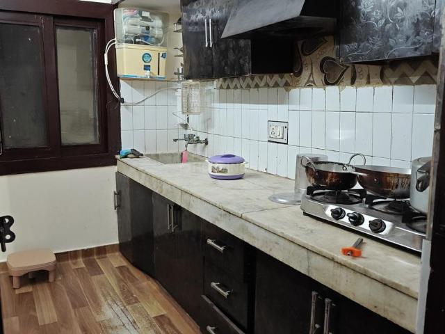 House for rent in West Delhi, Deri