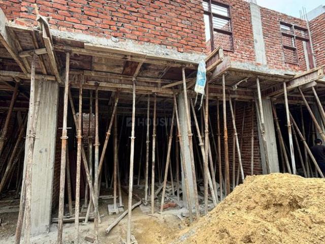 House for sale in Hariana
