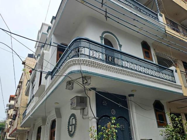 House for rent in North West Delhi, Deri