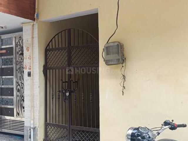 House for sale in Hariana