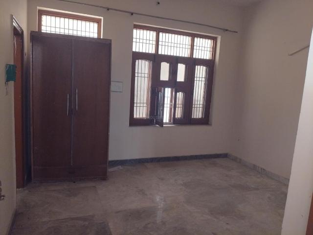 House for rent in Hariana
