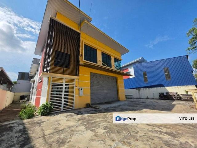Warehouse for sale in Cheng, Malaka