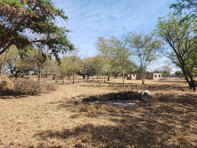Farm for sale in Hartbeespoort Dam Nature Reserve, North West
