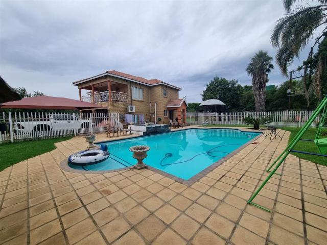Farm for sale in Tlhabane, North West