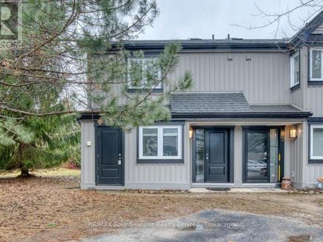 Townhouse for sale in Collingwood, Ontario