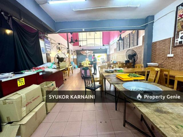 Shop for rent in Petaling, Alam Impian