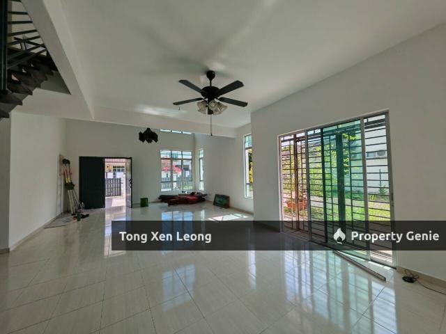 Bungalow for sale in Malaka